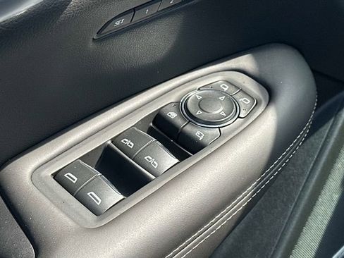 Certified 2023 Cadillac XT5 Sportv w/ Platinum Package image 14