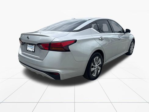 Used 2020 Nissan Altima 2.5 S FWD image 8