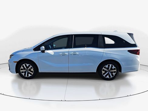 New 2026 Honda Odyssey EX-L image 8
