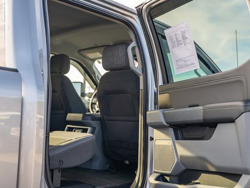 Used 2023 Ford F250 XLT w/ XLT Premium Package image 18