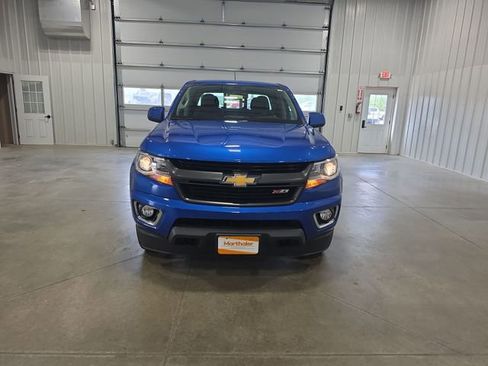 Used 2019 Chevrolet Colorado Z71 AWD/4WD image 3