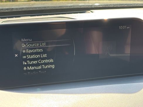 Used 2025 MAZDA MAZDA3 s image 21