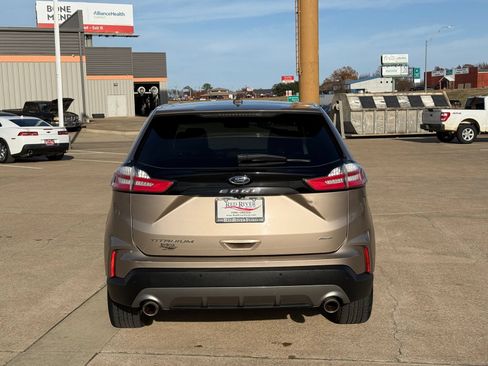 Used 2021 Ford Edge Titanium AWD/4WD image 6