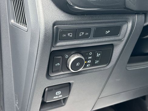 Used 2022 Ford F150 XLT w/ Equipment Group 302A High image 30