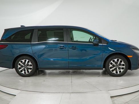 New 2026 Honda Odyssey EX-L image 13