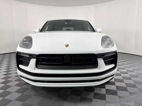 New 2026 Porsche Macan image 13