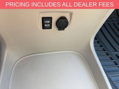 Used 2011 Toyota Sienna LE FWD image 17