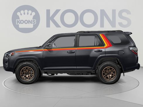 Used 2023 Toyota 4Runner 40th Anniversary SE AWD/4WD image 5