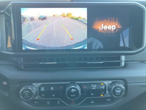 New 2024 Jeep Wrangler Unlimited Rubicon w/ Convenience Group image 26