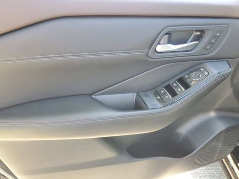 Certified 2023 Nissan Rogue SL w/ SL Premium Package FWD image 19