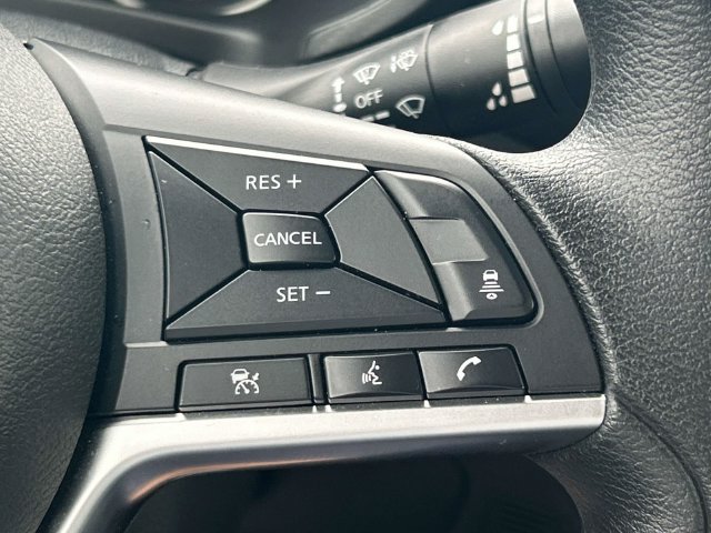 Certified 2025 Nissan Sentra SV FWD image 27