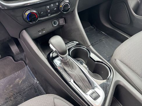 Used 2025 Buick Encore GX Preferred FWD image 37
