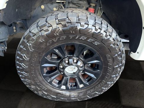 Used 2022 Ford F250 Lariat w/ Tremor Off-Road Package AWD/4WD image 9