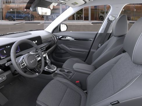 New 2026 Kia Seltos S FWD image 17