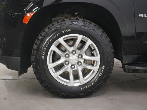 Used 2023 Chevrolet Suburban LS image 32