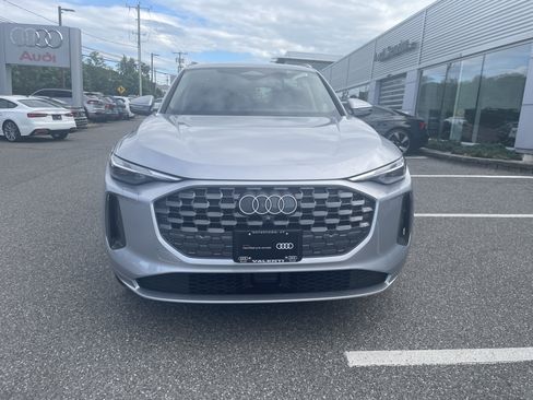 Certified 2025 Audi Q5 Premium w/ Convenience Package AWD/4WD image 2