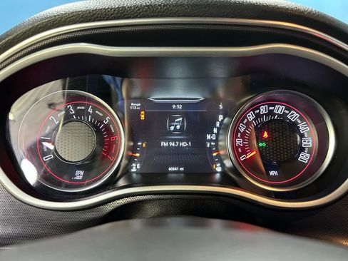 Used 2017 Dodge Challenger R/T Scat Pack w/ Leather Interior Group image 23