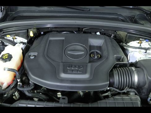 Used 2023 Jeep Grand Cherokee L Overland w/ Luxury Tech Group IV AWD/4WD image 25