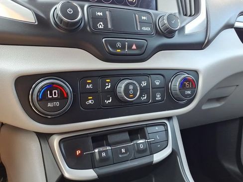 Used 2023 GMC Terrain SLE w/ Driver Convenience Package AWD/4WD image 19