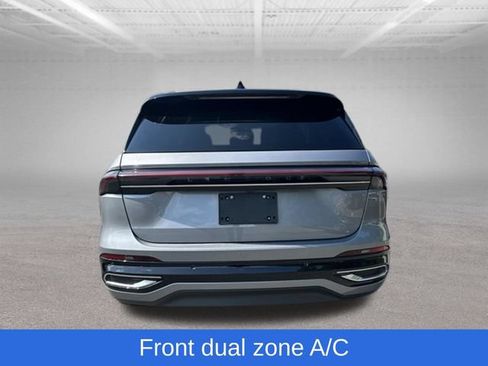 Used 2024 Lincoln Nautilus Reserve AWD/4WD image 10