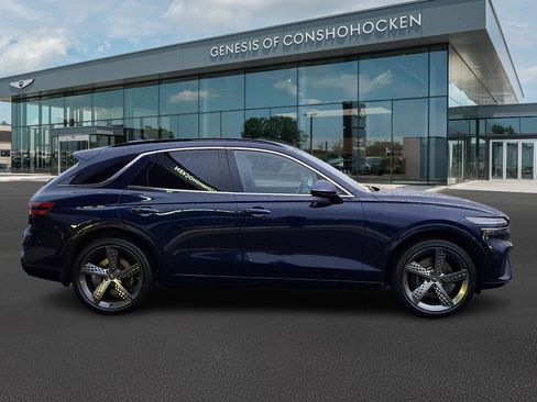 Used 2023 Genesis GV70 2.5T w/ Sport Prestige Package image 7