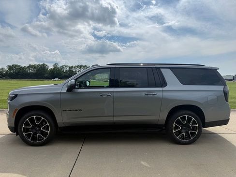 New 2026 Chevrolet Suburban RST w/ Advanced Technology Package AWD/4WD image 10
