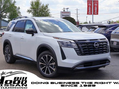 New 2026 Nissan Pathfinder Platinum image 1