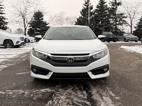 Used 2017 Honda Civic EX-T image 2