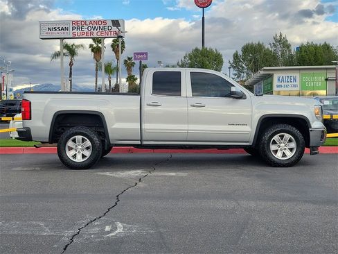 Used 2015 GMC Sierra 1500 SLE w/ SLE Value Package image 29