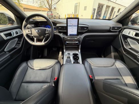 Used 2020 Ford Explorer ST w/ ST Street Pack image 20