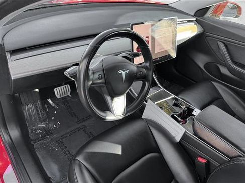 Used 2018 Tesla Model 3 Long Range image 13