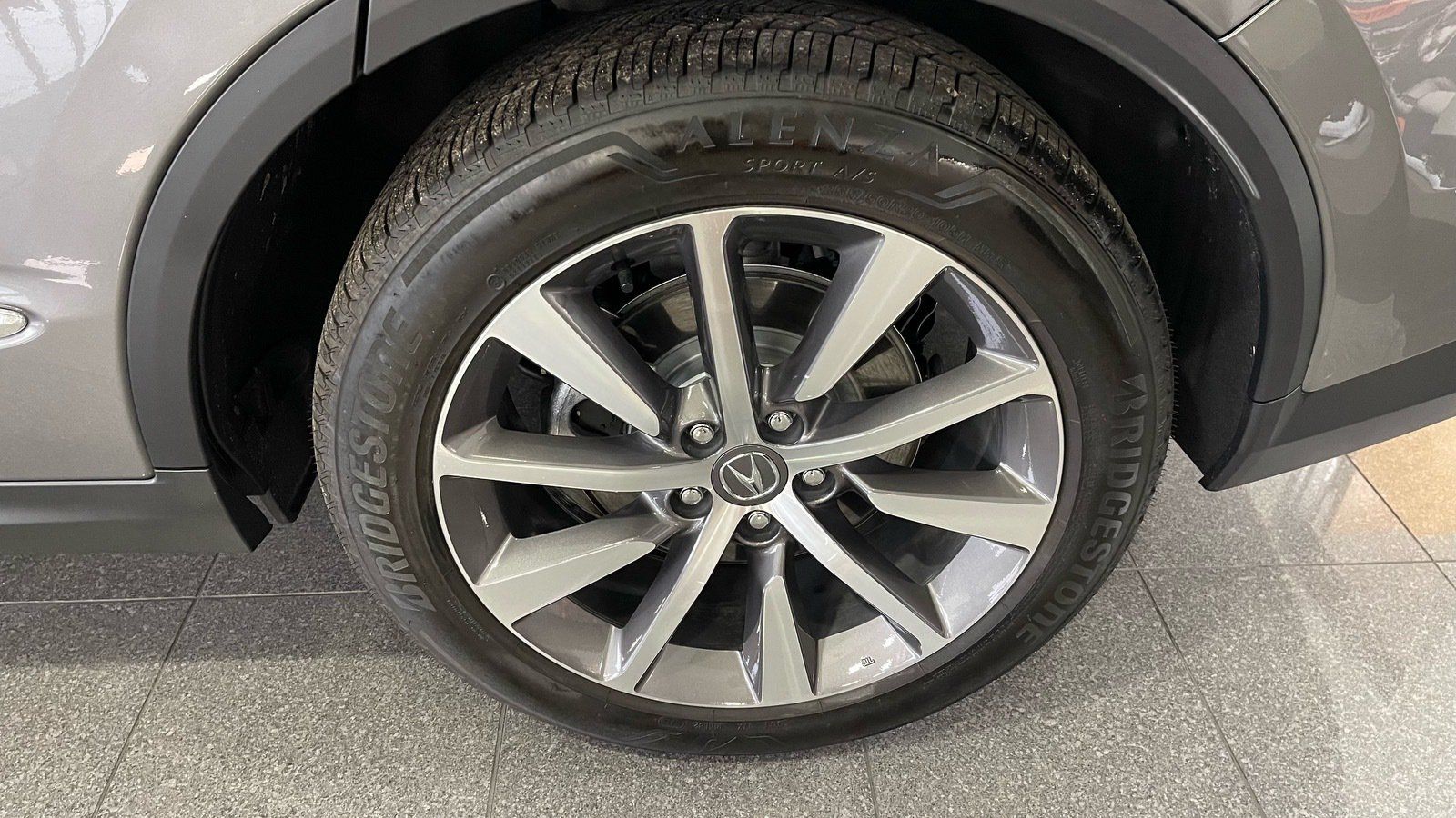 Used 2025 Acura MDX w/ Technology Package FWD image 23