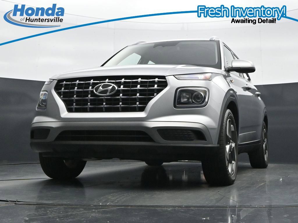 Used 2025 Hyundai Venue SEL FWD image 29