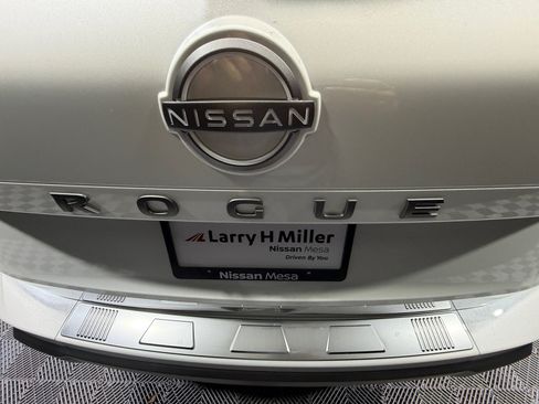 New 2026 Nissan Rogue SV FWD image 24