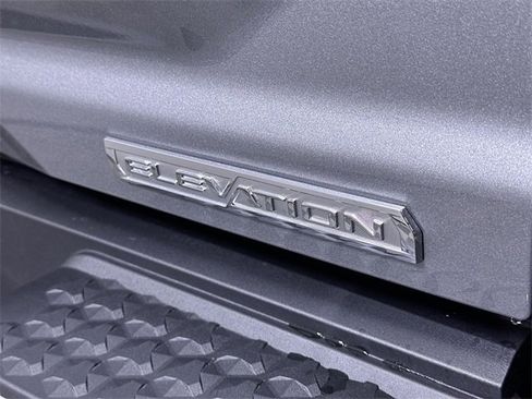 New 2026 GMC Canyon Elevation w/ Convenience Package image 32