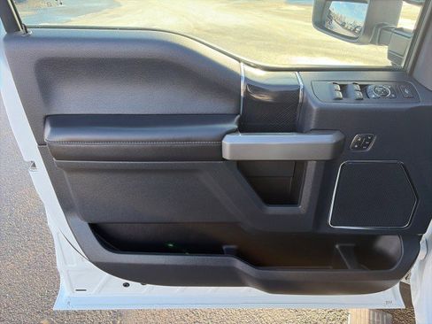 Used 2022 Ford F350 Platinum w/ FX4 Off-Road Package image 12