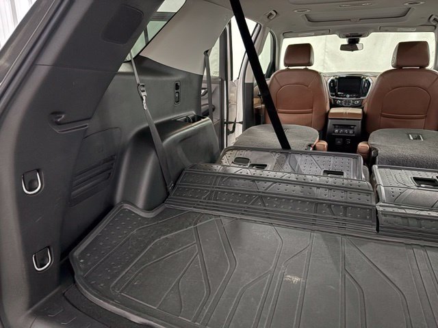 Used 2019 Chevrolet Traverse High Country w/ LPO, Floor Liner Package AWD/4WD image 14