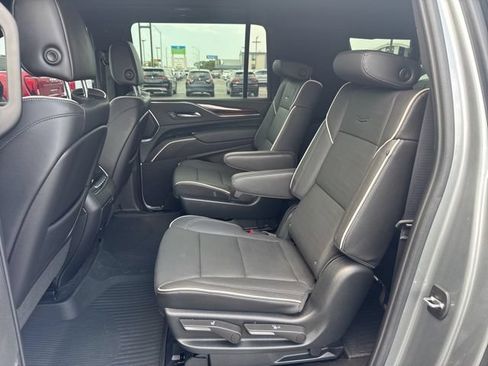 Used 2023 Cadillac Escalade ESV Premium Luxury w/ LPO, Floor Liner Package AWD/4WD image 24