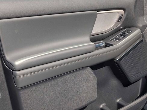 New 2026 Ford Expedition Active RWD image 10
