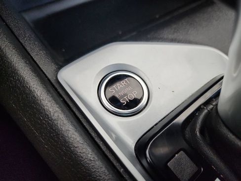 Used 2025 Nissan Altima 2.5 SV FWD image 23
