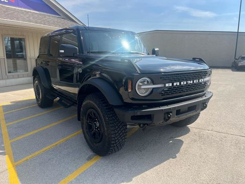 Used 2024 Ford Bronco Wildtrak AWD/4WD image 3