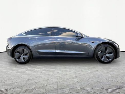 Used 2019 Tesla Model 3 RWD image 4