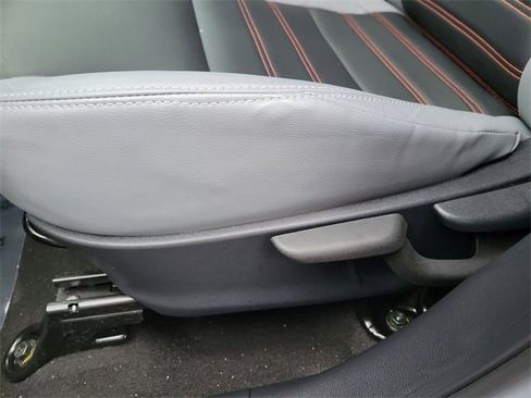 Certified 2023 Nissan Kicks SR w/ SR Premium Package image 19