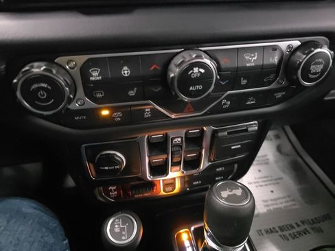 New 2026 Jeep Wrangler Unlimited Rubicon 392 w/ Quick Order Package 27X Moab AWD/4WD image 23