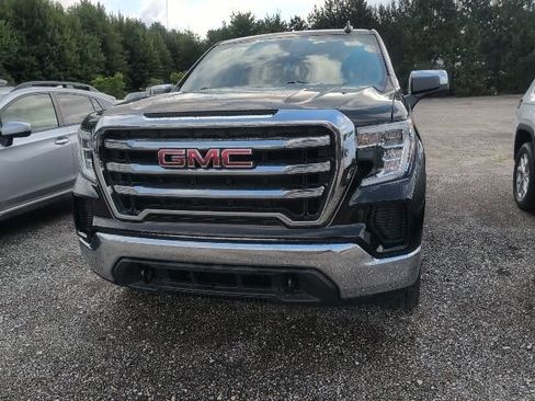 Used 2020 GMC Sierra 1500 SLE w/ SLE Value Package AWD/4WD image 2