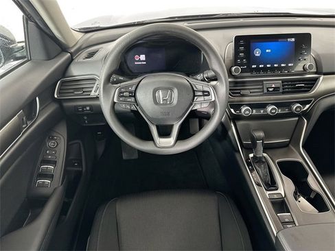 Used 2019 Honda Accord LX image 10