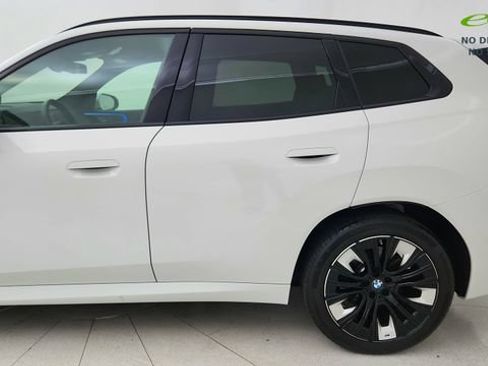 Used 2025 BMW X3 xDrive30i w/ M Sport Package AWD/4WD image 10
