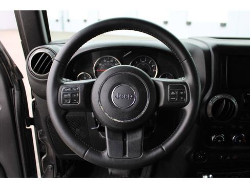 Used 2017 Jeep Wrangler Unlimited Sport w/ Power Convenience Group image 15