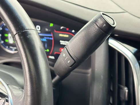 Used 2020 Cadillac Escalade Luxury image 16