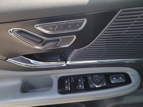 Used 2020 Lincoln Corsair FWD image 15